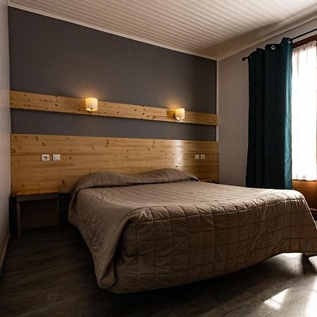 Hotel Le Coq D'Or Les Angles (Pyrenees-Orientales) Exterior foto