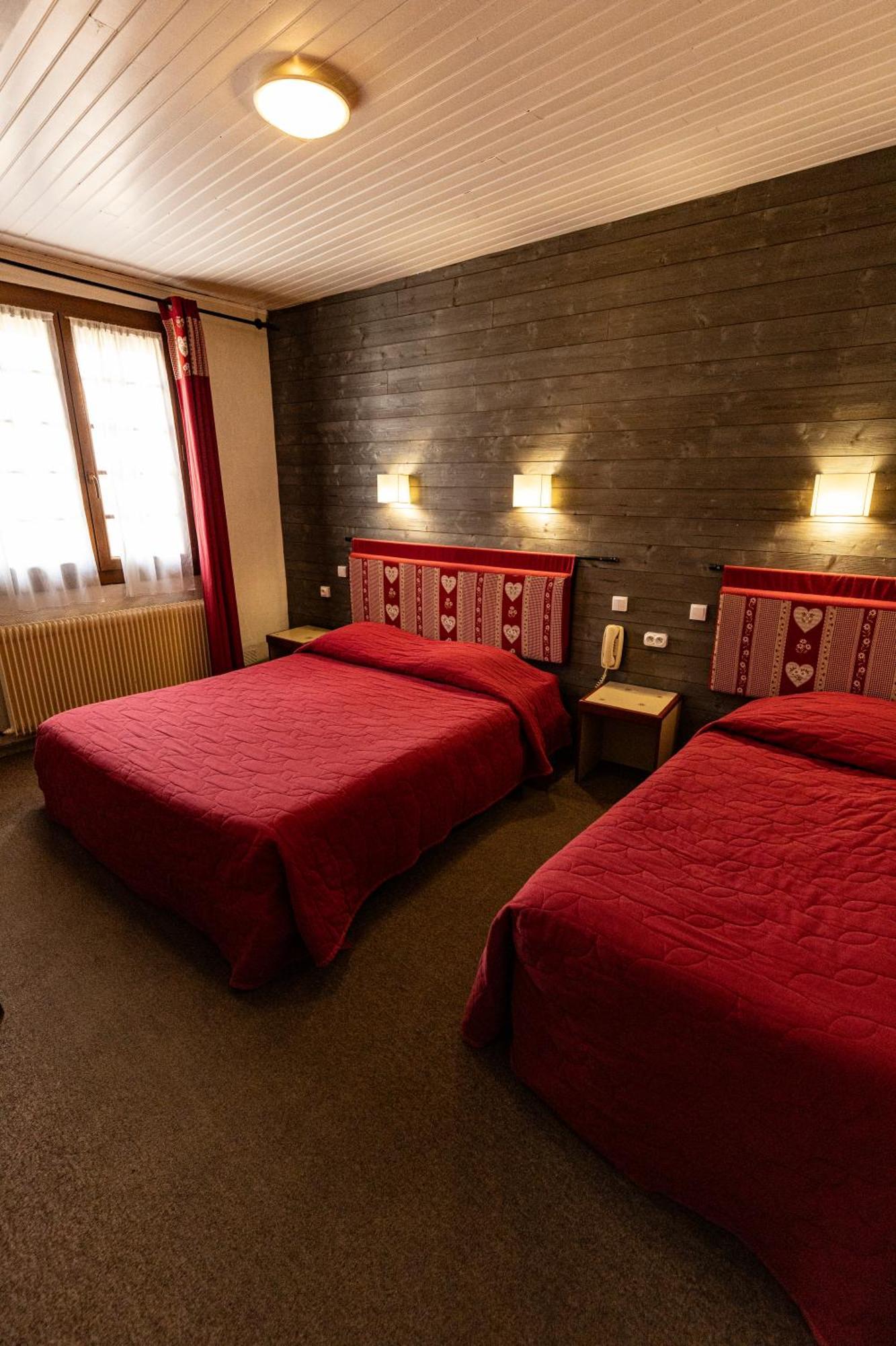 Hotel Le Coq D'Or Les Angles (Pyrenees-Orientales) Exterior foto
